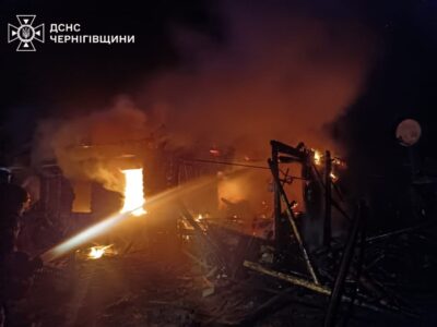 Двоє загиблих та семеро поранених — росія вдарила по трьох районах Чернігівщини  