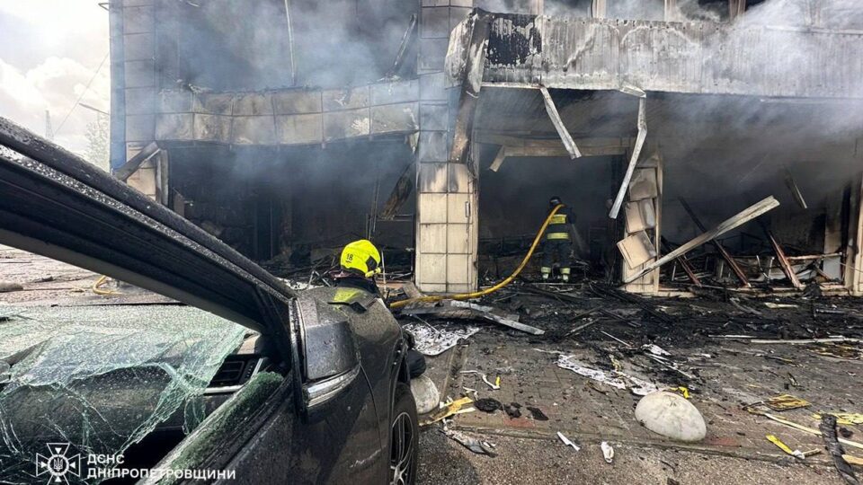 «Понад 200 дронів за ніч»: Президент про наслідки удару по Дніпру і атаки по Україні  