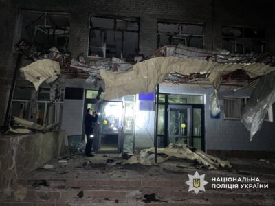 Ворог масовано атакував Чернігів: є загиблий та поранені, пошкоджений ліцей  