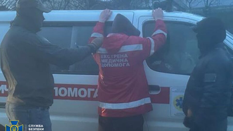 Кортеж для ухилянтів і вигадані хвороби: викрито шість схем ухилення від служби  