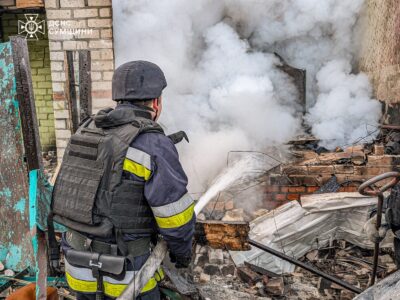 Масований удар по Сумщині: загинула людина, масштабні пожежі