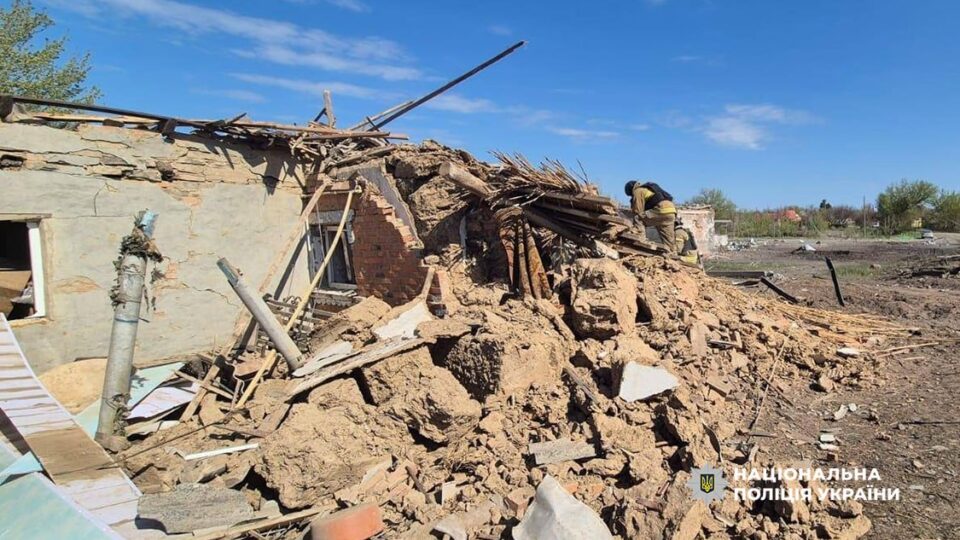 На Запоріжжі внаслідок атак рф загинула людина, поранені поліцейськи  