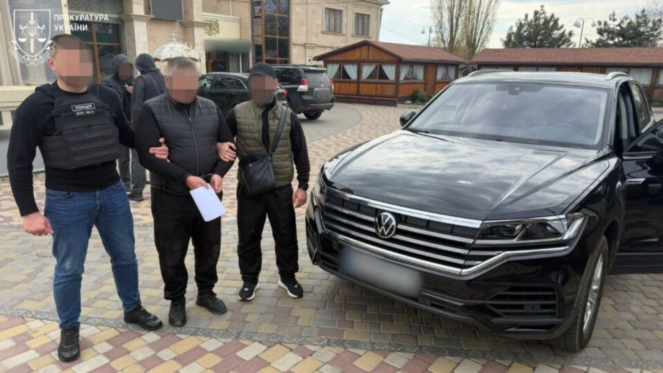 Цукровий діабет за $18 000: в Одесі викрили схему незаконного виїзду за кордон  