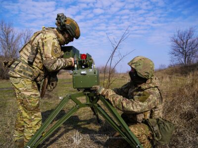 «Забрали, мінімальна підготовка, бій» — на Покровському напрямку відправляють вперед «десятиденок»