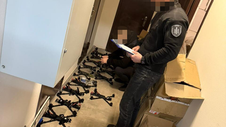Став мільйонером на продажі бойових дронів: на Харківщині затримали командира батареї  