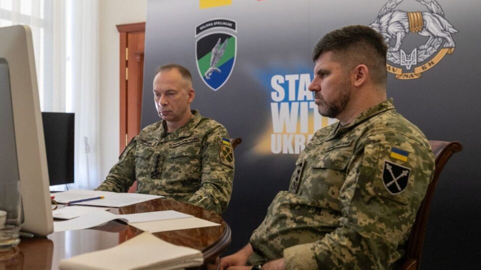 «Звірили годинники» з Коаліцією охочих: Головнокомандувач ЗСУ взяв участь у відеоконференції  