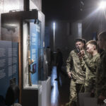 Курсанти Збройних Сил України на зустрічі з військовослужбовцями – Героями України: Павлом Романюком, В'ячеславом Агеєвим.