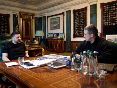 За березень майже 34 тисячі окупантів загинули або були важко поранені дронами — Президент  