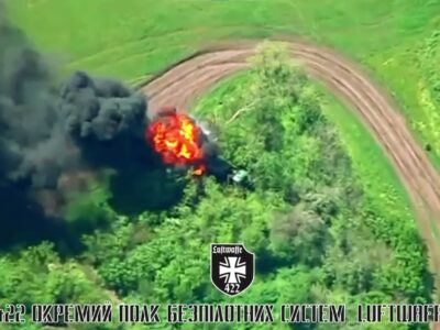 Палає глибоко: російський бензовоз спалахнув за 70 кілометрів від лінії фронту