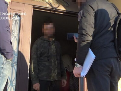 Посадовець міськради незаконно передав землі оборонного підприємства на 15 млн гривень — ДБР