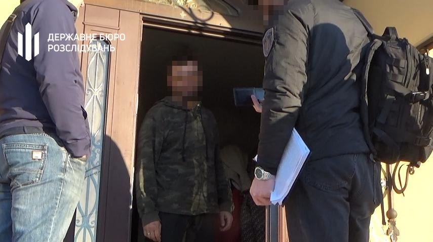 Посадовець міськради незаконно передав землі оборонного підприємства на 15 млн гривень — ДБР  
