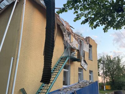 Ворог атакував Київщину: пошкоджено дитячий садок та житлові будинки