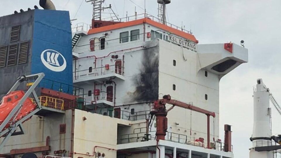 ВМС ЗСУ: росіяни атакували в Чорному морі судно з громадянами Китаю  