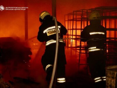 Ворог вдарив балістикою по Дніпру, є загиблі та постраждалі
