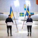 Масштабна оборонна угода: Україна та Швеція домовились про закупівлю винищувачів Gripen