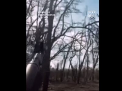 «Падає! Збили! Ура!»: наші бійці збивають ворожі дрони по-ковбойськи 