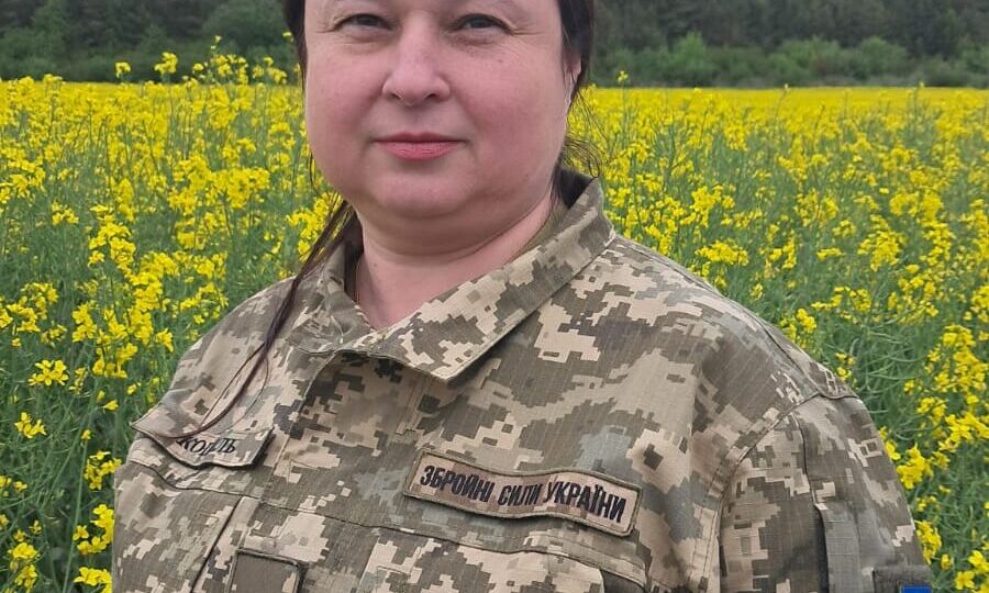 «Василівна рішає все»: як 51-річна психологиня «Тамада» стала опорою саперної роти