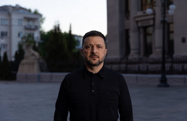 «Ми не рекомендуємо» — Президент звернувся до країн, чиї представники збираються на парад у москву  