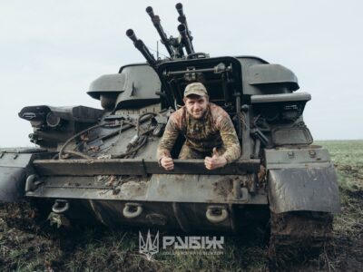 Пів мільйона доларів за добу: на Добропільському напрямку приземлили рій російських дронів