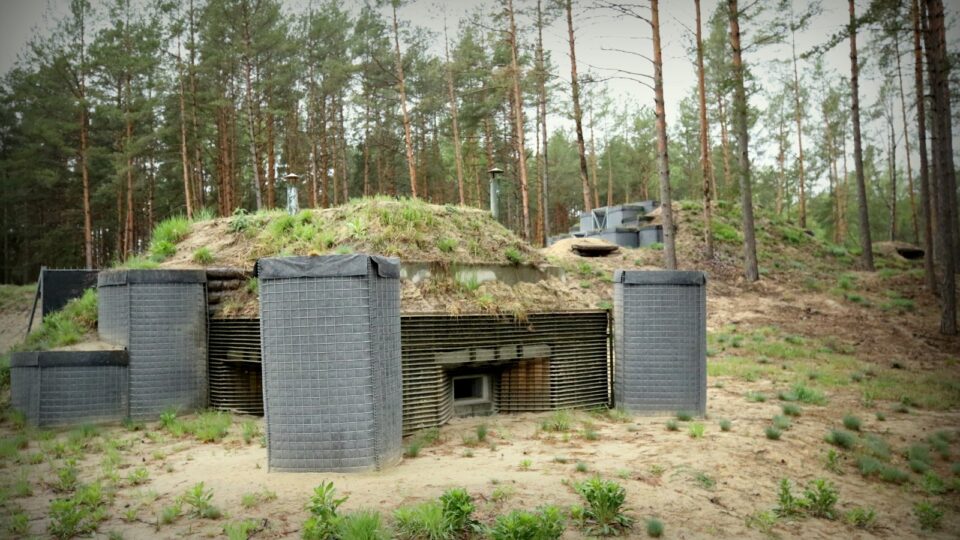 Болота, міни й капоніри — як Україна перетворила кордон із Білоруссю на фортецю  