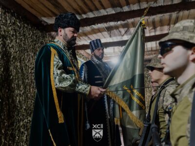 «Шабля торкнулася плеча»: у 92-й бригаді новий взвод контрактників «18-24» пройшов посвяту в козаки