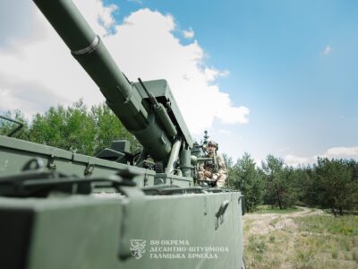 Напруження на фронті зросло: за травень зафіксовано 7000 ворожих атак, окупанти скинули 7500 КАБ