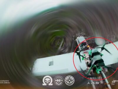Несуть на собі FPV-дрони: зенітники ЦСП «Омега» показали полювання на оновлені моделі «Молній»