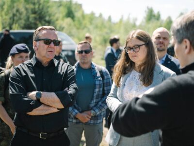 Борис Пісторіус відвідав позицію ППО та об’єкт енергетики, який атакували росіяни