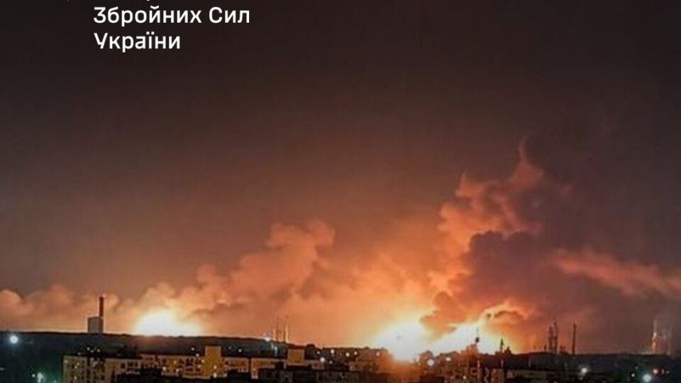 Пошкоджено 3 установки переробки нафти: Генштаб ЗСУ уточнив результат удару по Рязанському НПЗ  