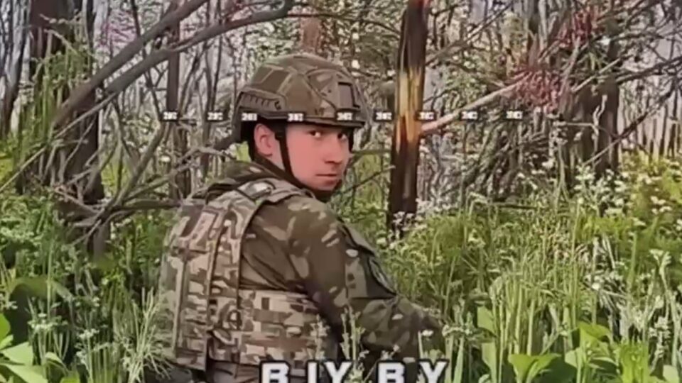 Ховаються, тікають, але все одно вмирають — Буковинські десантники влаштували полювання на окупантів  