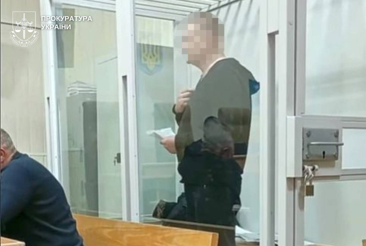 Блогер під час судового засідання