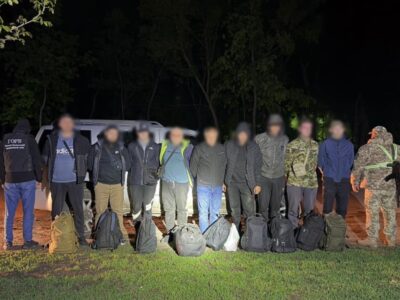 «All inclusive» для ухилянтів: ДПСУ затримала авто, в яке набилося аж дев’ять порушників