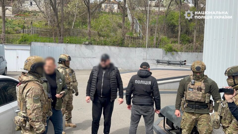 «Квиток» до Молдови за $23 000: у Києві затримано організатора схеми для ухилянтів  