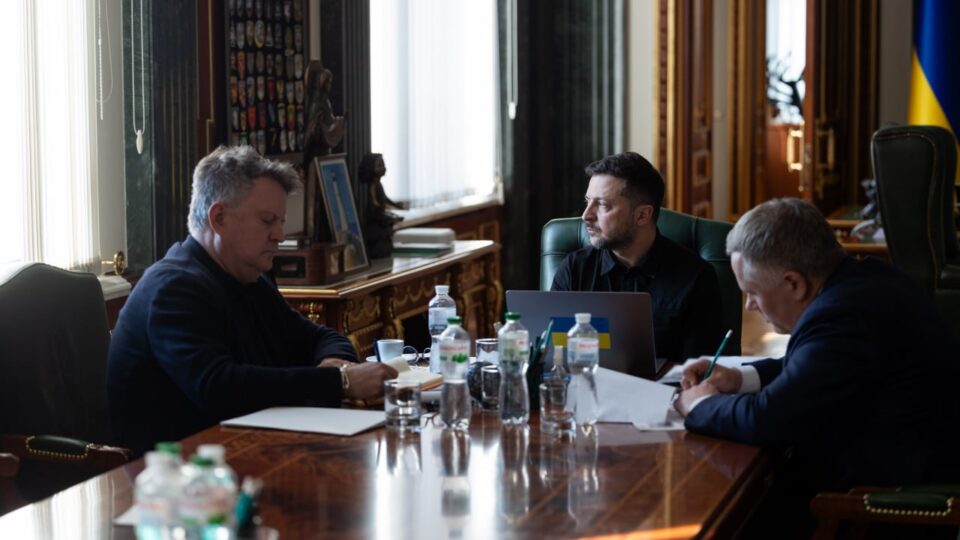 «Разом можемо додати більше сили»: Володимир Зеленський провів розмову з Ільхамом Алієвим  