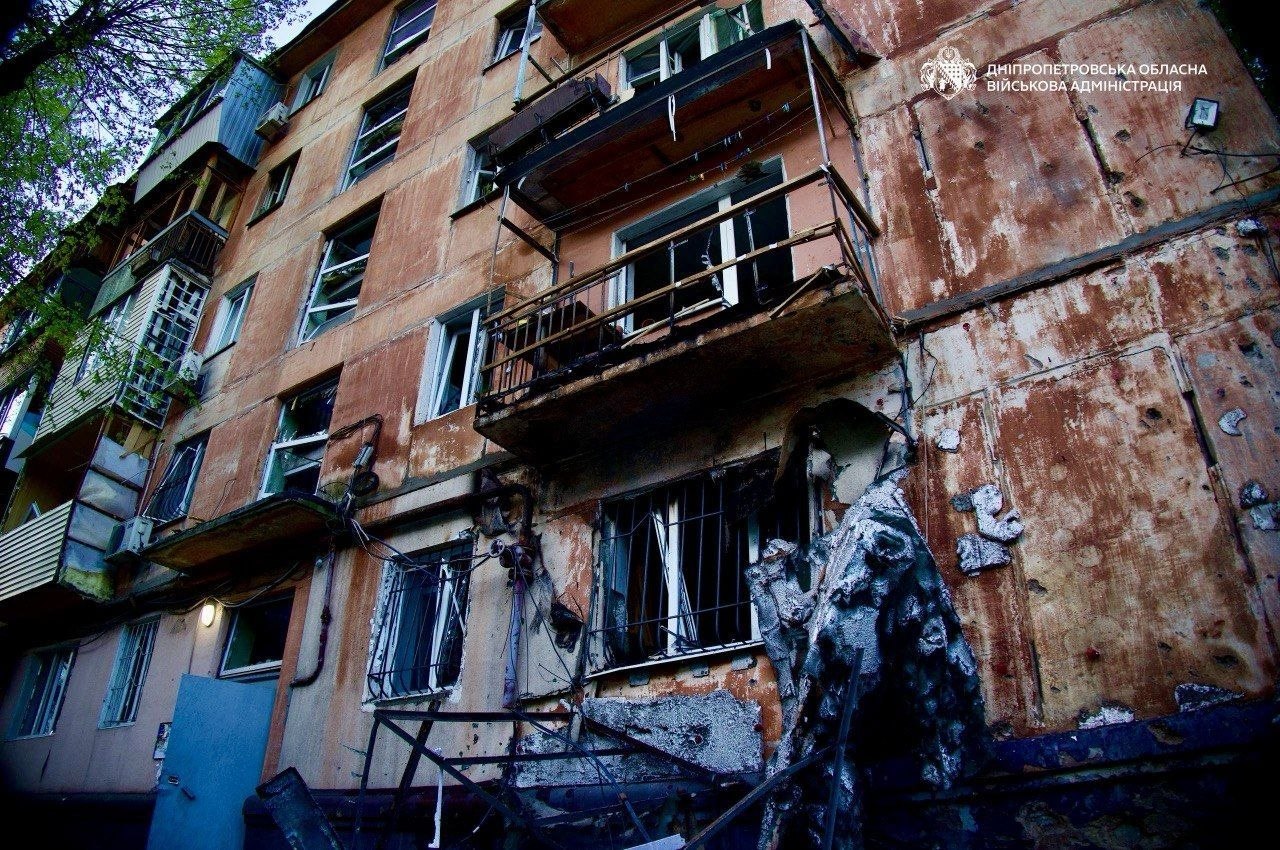 Багатоквартирний будино, пошкоджений внаслідок російського удару