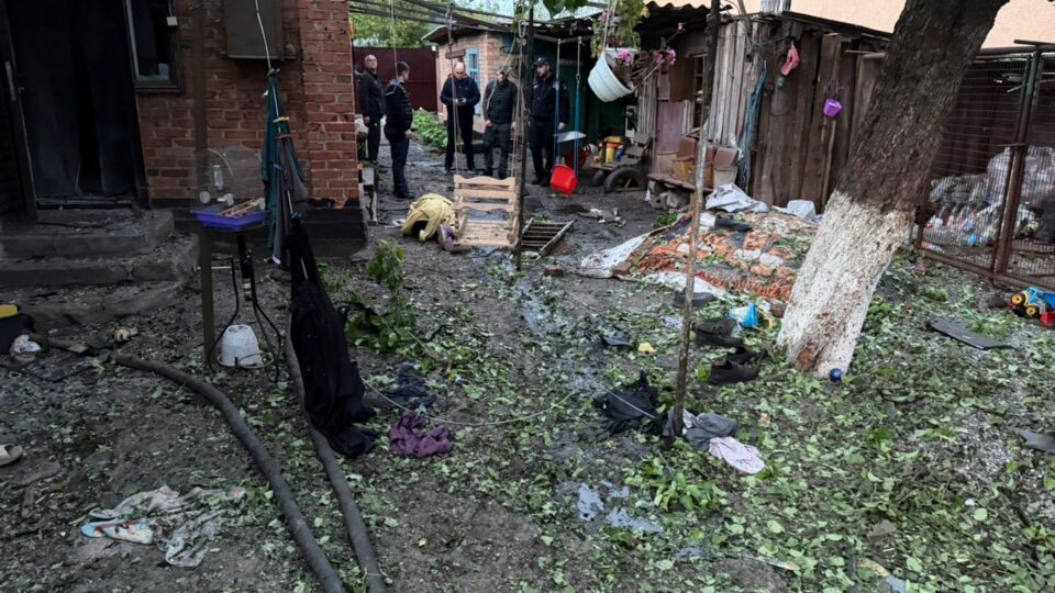 «Цинічний удар без жодного сенсу»: у Кривому Розі російський дрон убив літнє подружжя  