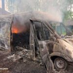 Мікроавтобус згорів від російскього удару