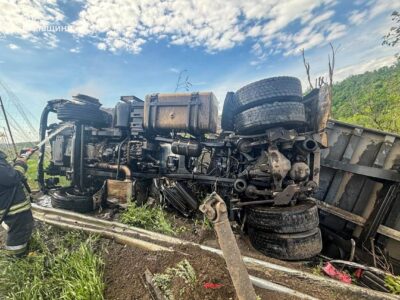 Росіяни атакували FPV вантажівку на Харківщині, водій загинув