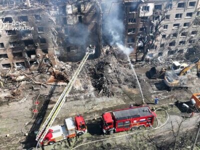 «300 пошкоджених об’єктів за одну добу»: Володимир Зеленський повідомив нові дані після удару по Києву
