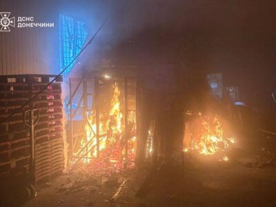 Пальне не спалахнуло — російський дрон вдарив по АЗС у Слов’янську