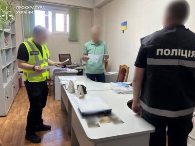 Фіктивна робота для відстрочки: у Житомирі директор коледжу отримав підозру
