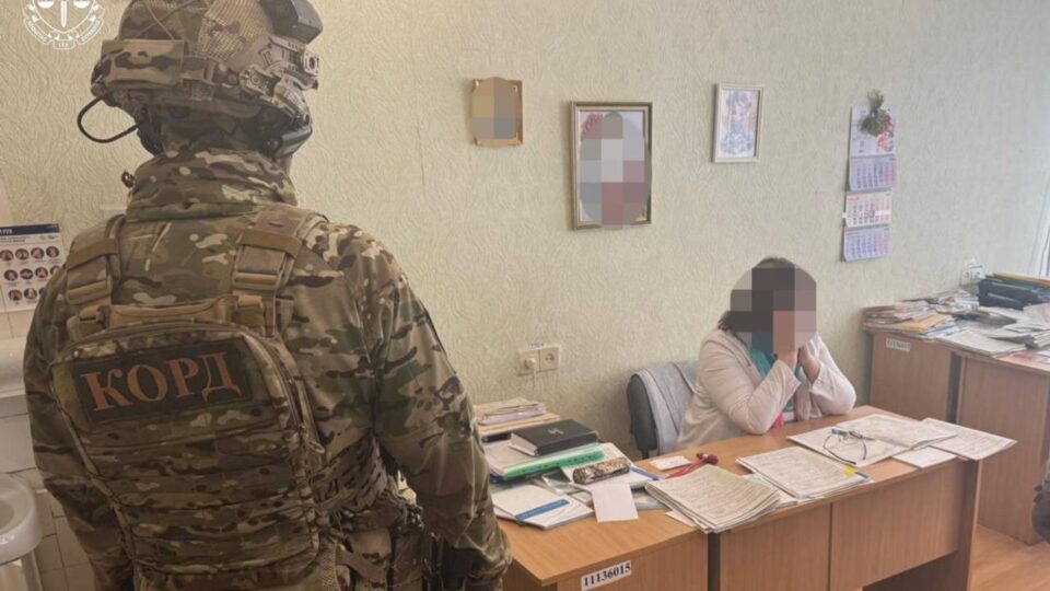 Торгували вигаданими інвалідностями: на Кіровоградщині підозрюють голову ВЛК та його спільників  