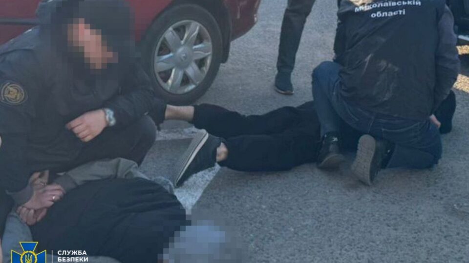 Блогери, фальшиві паспорти й напад на правоохоронців: викрито вісім схем для ухилянтів  