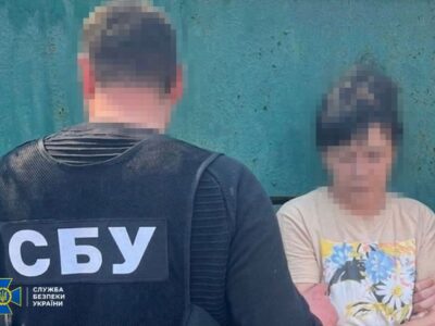 Затримали продавчиню, яка випитувала у відвідувачів місця дислокації військових і наводила ворожі ракети