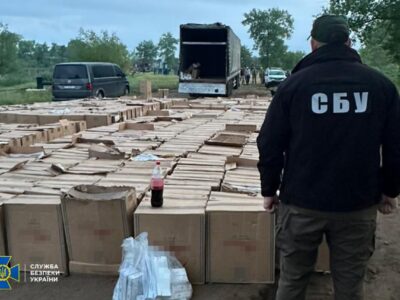 Під виглядом тютюну везли дрон з вибухівкою: оборонці запобігли теракту в Одесі