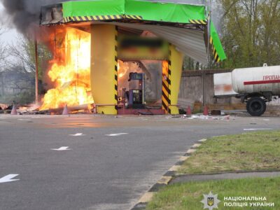 Росіяни вдарили по АЗС у Харкові та Чугуєві: є постраждалі