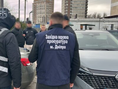 ВЛК за $16 000: у Дніпрі судитимуть «решалу»