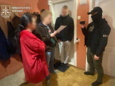 Фальшиве бронювання для виїзду за кордон: у Києві викрили схему ухиляння