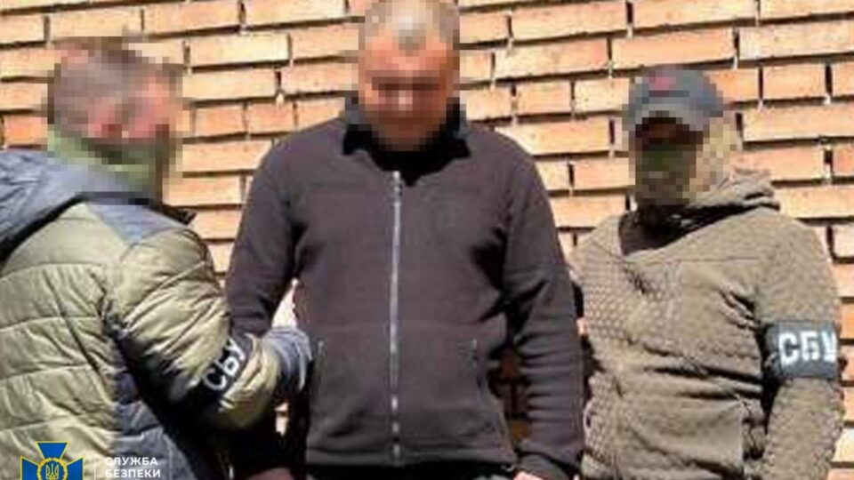 Канали зливу: на Донеччині та Чернігівщині викрили трьох блогерів  