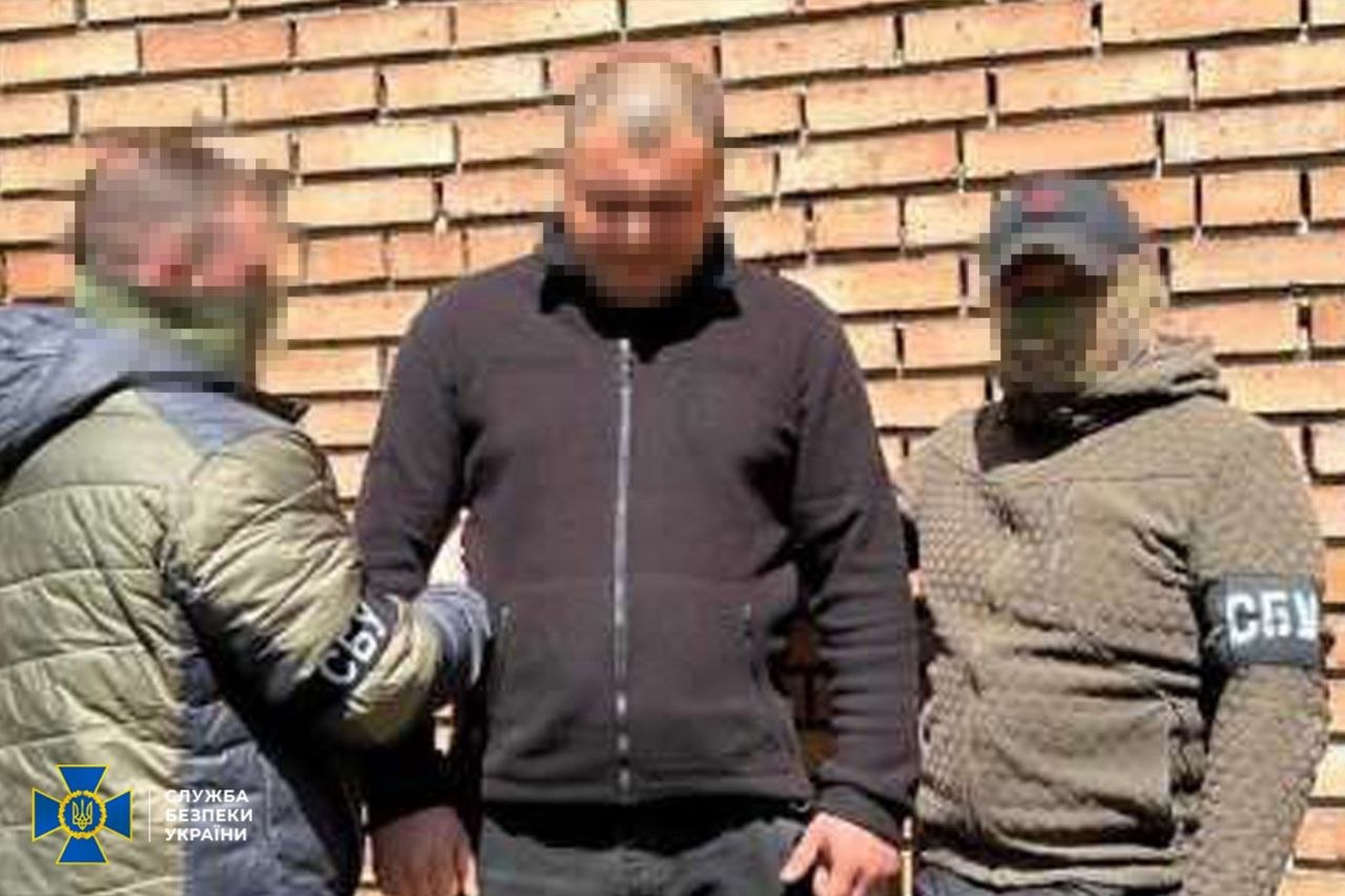 Затриманий в оточенні правоохоронців